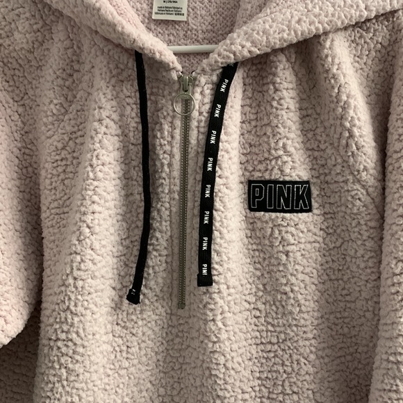 NWOT MEDIUM VS PINK SHERPA HOODIE - Picture 3 of 6
